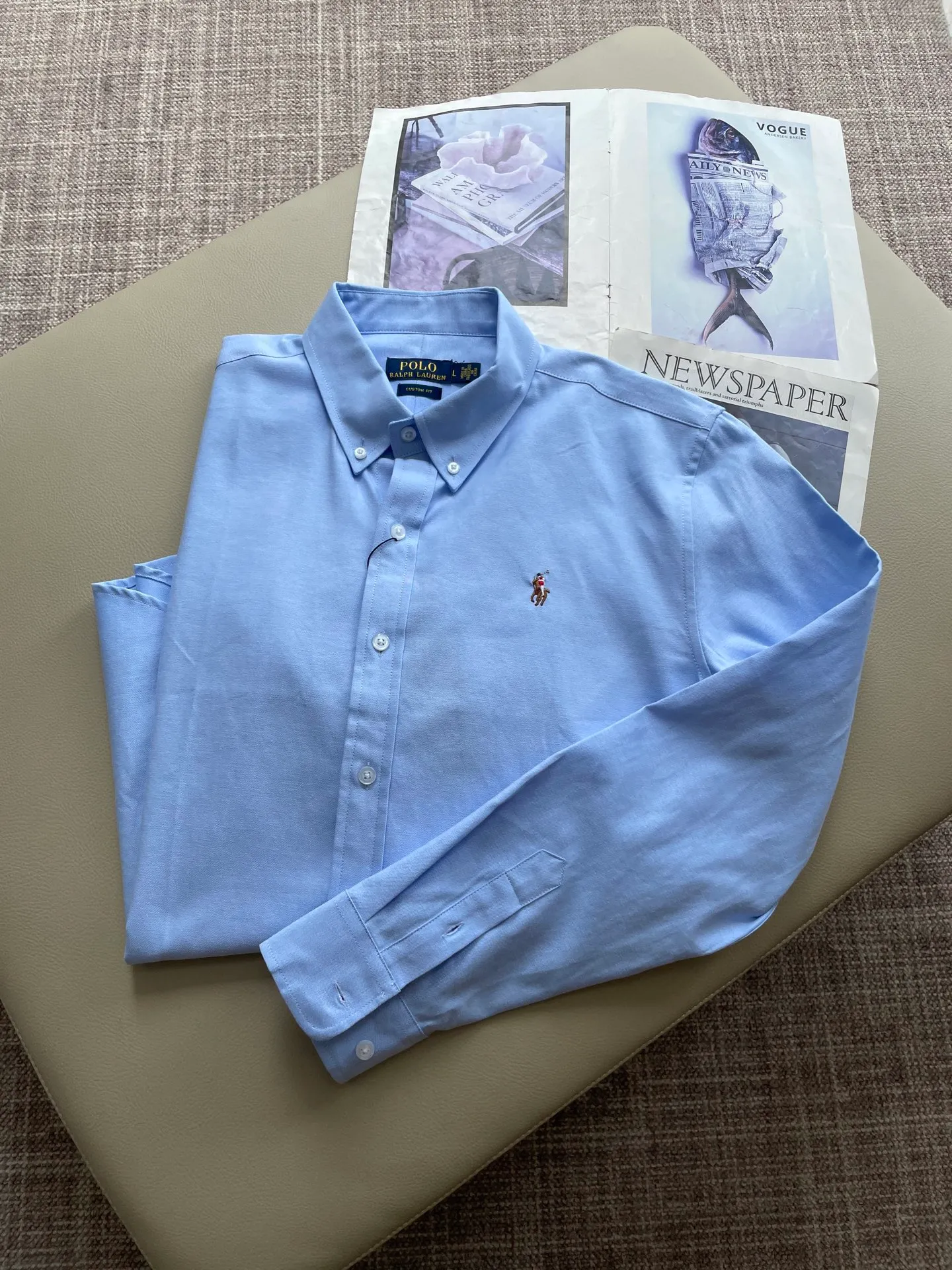 P220 🌸🌸🌸 POLO Ralph Lauren [High Quality] Classic shirt! Classic casual shirt made of pure cotton fabric with unique design, simple, clean and classic version design. It is a versatile style that can be switched at will. The fabric feels soft and delicate, highly breathable, close to the skin and comfortable to wear. It can be worn alone as an inner layer. Its versatile performance is beyond your imagination! The upper body of the ready-to-wear is simple and classic yet elegant! Size:M-XXL